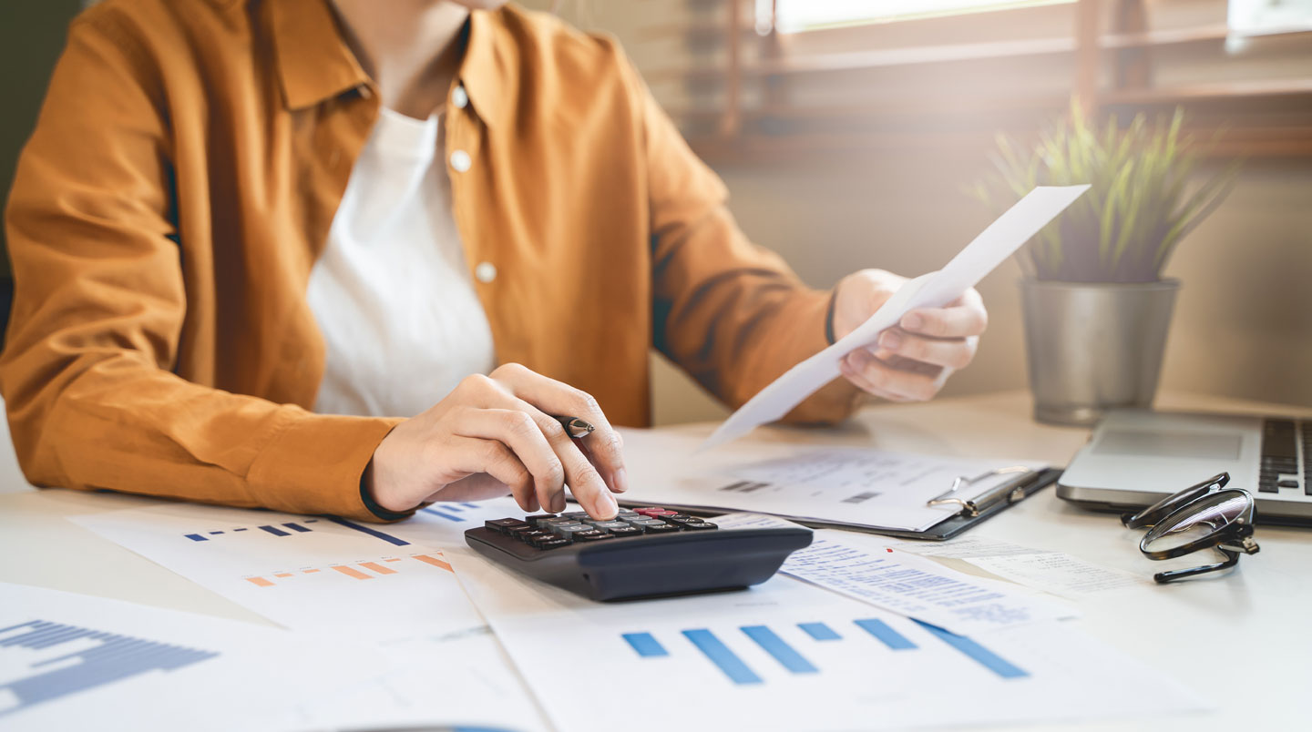 Gestion financière et calcul de mensualités de rachat de crédit